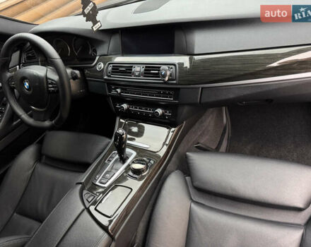 Серый БМВ 5 Серия, объемом двигателя 3 л и пробегом 108 тыс. км за 15999 $, фото 45 на Automoto.ua
