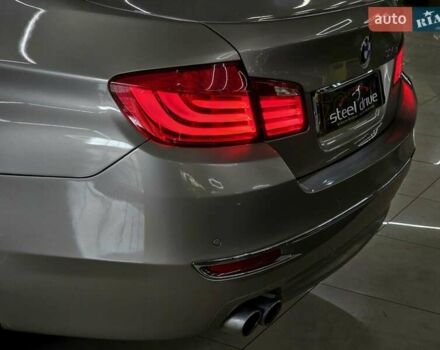 БМВ 5 Серия 2013 в Николаеве на Automoto.ua Серый БМВ 5 Серия, объемом двигателя 2.99 л и пробегом 152 тыс. км за 22499 $, фото 7 на Automoto.ua