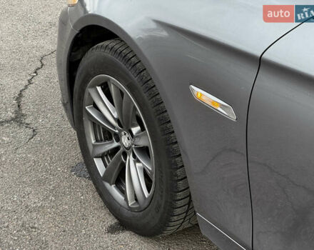 Серый БМВ 5 Серия, объемом двигателя 2 л и пробегом 270 тыс. км за 12000 $, фото 16 на Automoto.ua