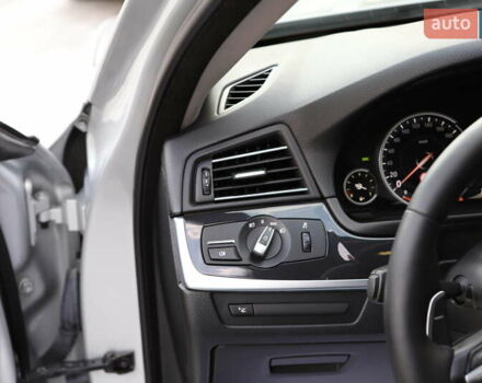 Серый БМВ 5 Серия, объемом двигателя 2 л и пробегом 123 тыс. км за 19899 $, фото 59 на Automoto.ua