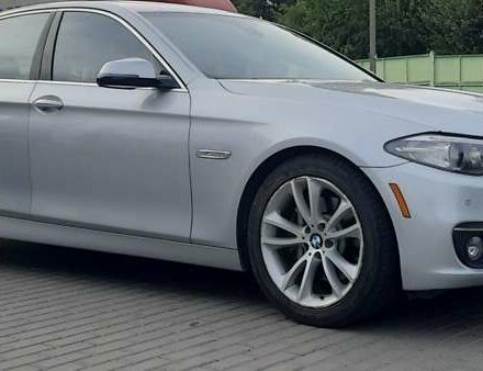 Серый БМВ 5 Серия, объемом двигателя 2.99 л и пробегом 135 тыс. км за 19699 $, фото 5 на Automoto.ua