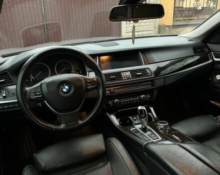 Серый БМВ 5 Серия, объемом двигателя 2 л и пробегом 253 тыс. км за 12500 $, фото 10 на Automoto.ua