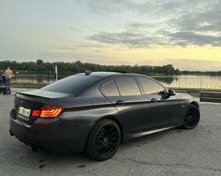 Серый БМВ 5 Серия, объемом двигателя 3 л и пробегом 285 тыс. км за 22500 $, фото 9 на Automoto.ua