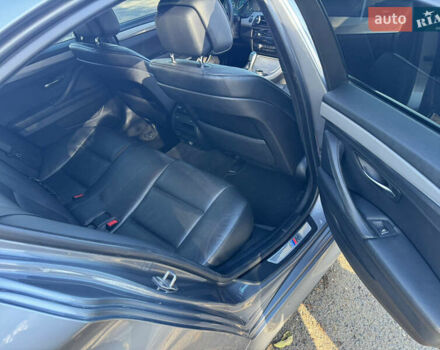 БМВ 5 Серия 2013 в Могилев-Подольском на Automoto.ua Серый БМВ 5 Серия, объемом двигателя 2.99 л и пробегом 270 тыс. км за 13200 $, фото 10 на Automoto.ua