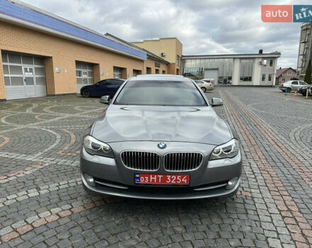 Серый БМВ 5 Серия, объемом двигателя 2 л и пробегом 148 тыс. км за 12500 $, фото 6 на Automoto.ua