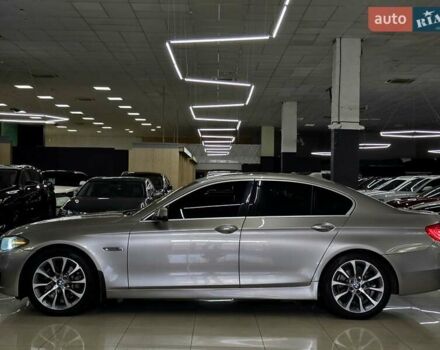 БМВ 5 Серия 2013 в Николаеве на Automoto.ua Серый БМВ 5 Серия, объемом двигателя 2.99 л и пробегом 152 тыс. км за 22499 $, фото 1 на Automoto.ua
