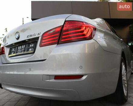 Серый БМВ 5 Серия, объемом двигателя 2 л и пробегом 123 тыс. км за 19899 $, фото 36 на Automoto.ua