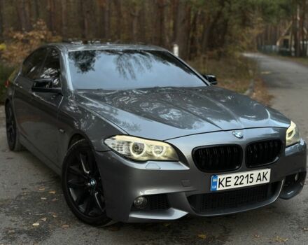 БМВ 5 Серия 2013 в Синельниковом на Automoto.ua Серый БМВ 5 Серия, объемом двигателя 3 л и пробегом 237 тыс. км за 13700 $, фото 8 на Automoto.ua