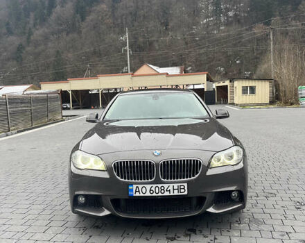 Серый БМВ 5 Серия, объемом двигателя 2.98 л и пробегом 140 тыс. км за 12500 $, фото 1 на Automoto.ua