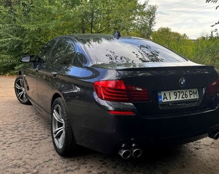 Серый БМВ 5 Серия, объемом двигателя 2 л и пробегом 133 тыс. км за 15000 $, фото 2 на Automoto.ua
