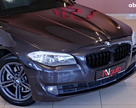 Серый БМВ 5 Серия, объемом двигателя 2 л и пробегом 240 тыс. км за 13500 $, фото 2 на Automoto.ua