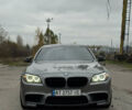 Серый БМВ 5 Серия, объемом двигателя 2.98 л и пробегом 196 тыс. км за 15300 $, фото 1 на Automoto.ua