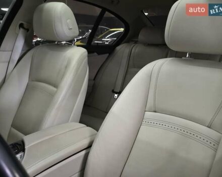 БМВ 5 Серия 2013 в Николаеве на Automoto.ua Серый БМВ 5 Серия, объемом двигателя 2.99 л и пробегом 152 тыс. км за 22499 $, фото 9 на Automoto.ua