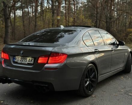 БМВ 5 Серия 2013 в Синельниковом на Automoto.ua Серый БМВ 5 Серия, объемом двигателя 3 л и пробегом 237 тыс. км за 13700 $, фото 7 на Automoto.ua