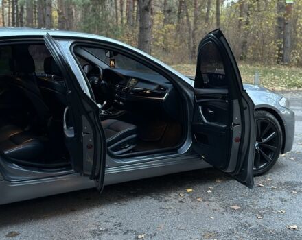 БМВ 5 Серия 2013 в Синельниковом на Automoto.ua Серый БМВ 5 Серия, объемом двигателя 3 л и пробегом 237 тыс. км за 13700 $, фото 16 на Automoto.ua