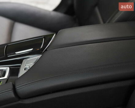 Серый БМВ 5 Серия, объемом двигателя 2 л и пробегом 123 тыс. км за 19899 $, фото 56 на Automoto.ua