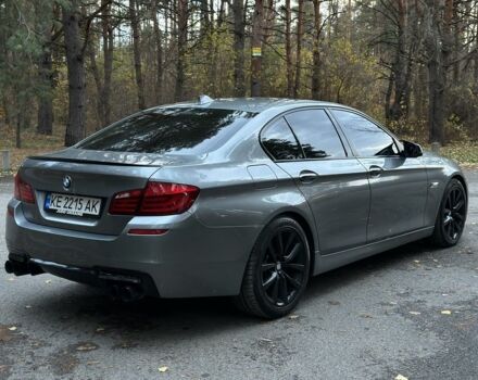 БМВ 5 Серия 2013 в Синельниковом на Automoto.ua Серый БМВ 5 Серия, объемом двигателя 3 л и пробегом 237 тыс. км за 13700 $, фото 12 на Automoto.ua