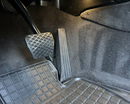 Серый БМВ 5 Серия, объемом двигателя 2 л и пробегом 196 тыс. км за 16500 $, фото 41 на Automoto.ua