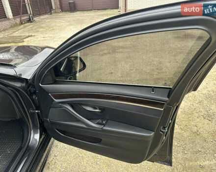 Серый БМВ 5 Серия, объемом двигателя 2.8 л и пробегом 230 тыс. км за 17500 $, фото 16 на Automoto.ua