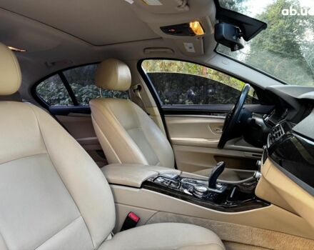 Сірий БМВ 5 Серія, об'ємом двигуна 3 л та пробігом 148 тис. км за 16290 $, фото 30 на Automoto.ua