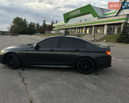 Серый БМВ 5 Серия, объемом двигателя 3 л и пробегом 285 тыс. км за 22500 $, фото 14 на Automoto.ua