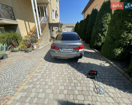 Серый БМВ 5 Серия, объемом двигателя 2 л и пробегом 220 тыс. км за 15500 $, фото 3 на Automoto.ua