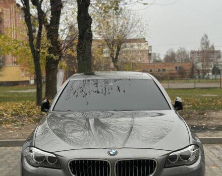 Серый БМВ 5 Серия, объемом двигателя 2 л и пробегом 253 тыс. км за 12500 $, фото 4 на Automoto.ua