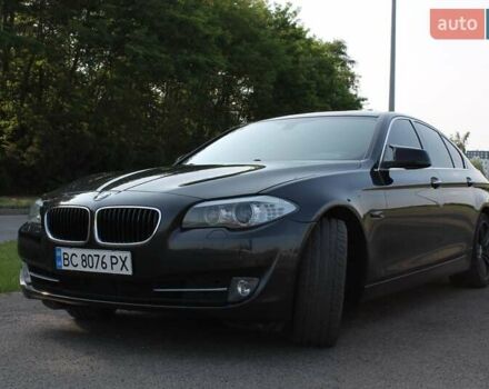Серый БМВ 5 Серия, объемом двигателя 2 л и пробегом 175 тыс. км за 13350 $, фото 2 на Automoto.ua