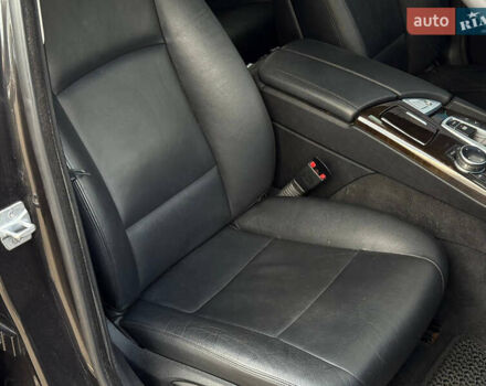 Серый БМВ 5 Серия, объемом двигателя 3 л и пробегом 209 тыс. км за 22000 $, фото 10 на Automoto.ua