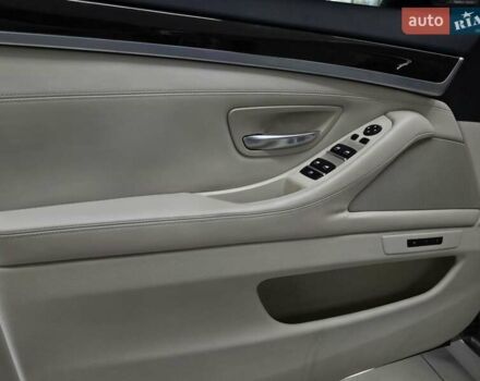 Серый БМВ 5 Серия, объемом двигателя 2.99 л и пробегом 152 тыс. км за 21500 $, фото 13 на Automoto.ua