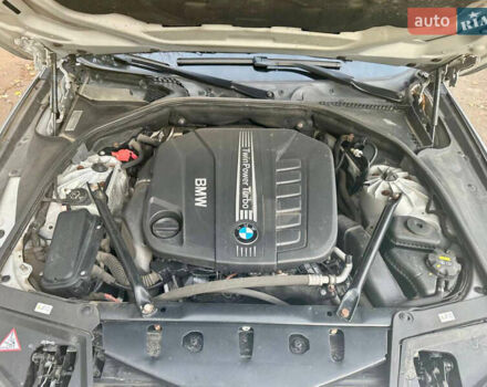 БМВ 5 Серия 2014 в Киеве на Automoto.ua Серый БМВ 5 Серия, объемом двигателя 3 л и пробегом 258 тыс. км за 16555 $, фото 17 на Automoto.ua