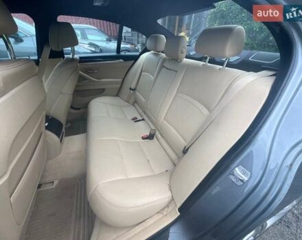 Серый БМВ 5 Серия, объемом двигателя 3 л и пробегом 153 тыс. км за 15000 $, фото 11 на Automoto.ua