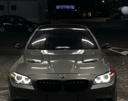 Серый БМВ 5 Серия, объемом двигателя 2.98 л и пробегом 240 тыс. км за 15000 $, фото 7 на Automoto.ua