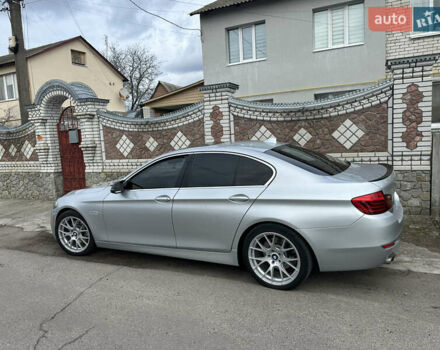 БМВ 5 Серия 2014 в Белой Церкве на Automoto.ua Серый БМВ 5 Серия, объемом двигателя 2 л и пробегом 235 тыс. км за 14000 $, фото 4 на Automoto.ua