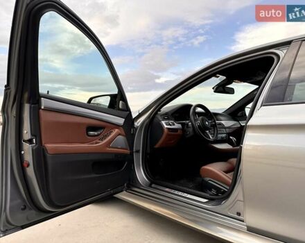 Сірий БМВ 5 Серія, об'ємом двигуна 3 л та пробігом 180 тис. км за 26900 $, фото 30 на Automoto.ua