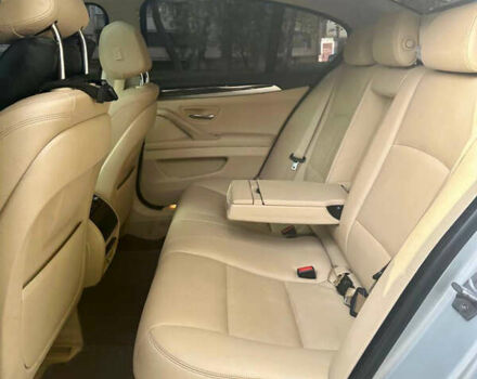 БМВ 5 Серия 2014 в Киеве на Automoto.ua Серый БМВ 5 Серия, объемом двигателя 3 л и пробегом 258 тыс. км за 16555 $, фото 14 на Automoto.ua