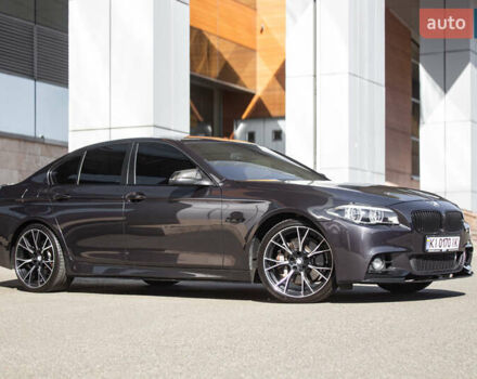 Серый БМВ 5 Серия, объемом двигателя 2.98 л и пробегом 149 тыс. км за 20000 $, фото 3 на Automoto.ua