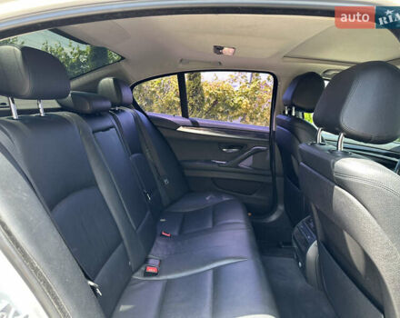 Сірий БМВ 5 Серія, об'ємом двигуна 2 л та пробігом 206 тис. км за 16450 $, фото 4 на Automoto.ua