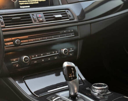 Сірий БМВ 5 Серія, об'ємом двигуна 2 л та пробігом 210 тис. км за 18000 $, фото 33 на Automoto.ua