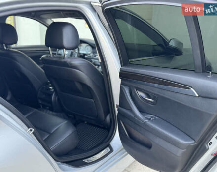 Серый БМВ 5 Серия, объемом двигателя 2.99 л и пробегом 293 тыс. км за 17500 $, фото 60 на Automoto.ua