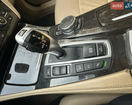 БМВ 5 Серия 2014 в Киеве на Automoto.ua Серый БМВ 5 Серия, объемом двигателя 3 л и пробегом 258 тыс. км за 16555 $, фото 23 на Automoto.ua