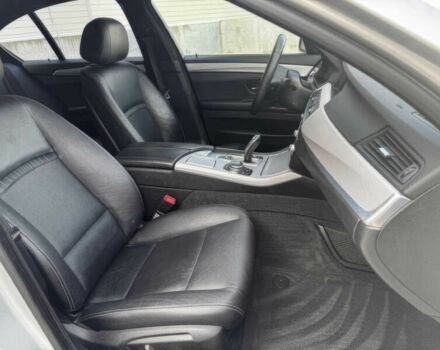 Серый БМВ 5 Серия, объемом двигателя 3 л и пробегом 89 тыс. км за 12400 $, фото 9 на Automoto.ua