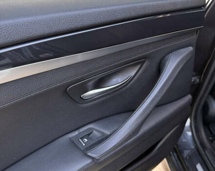 Сірий БМВ 5 Серія, об'ємом двигуна 2 л та пробігом 210 тис. км за 18000 $, фото 27 на Automoto.ua