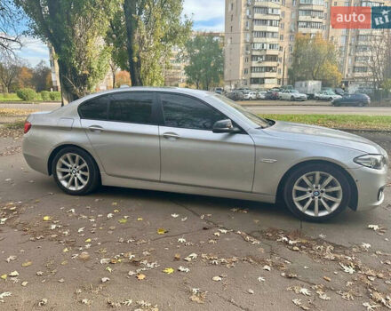 БМВ 5 Серия 2014 в Киеве на Automoto.ua Серый БМВ 5 Серия, объемом двигателя 3 л и пробегом 258 тыс. км за 16555 $, фото 3 на Automoto.ua