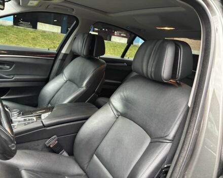 Сірий БМВ 5 Серія, об'ємом двигуна 3 л та пробігом 359 тис. км за 19200 $, фото 12 на Automoto.ua
