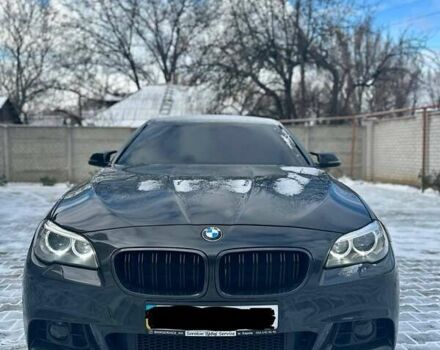 Серый БМВ 5 Серия, объемом двигателя 2 л и пробегом 208 тыс. км за 15000 $, фото 4 на Automoto.ua