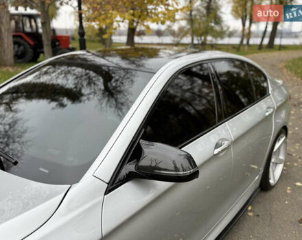 Серый БМВ 5 Серия, объемом двигателя 3 л и пробегом 203 тыс. км за 19999 $, фото 21 на Automoto.ua