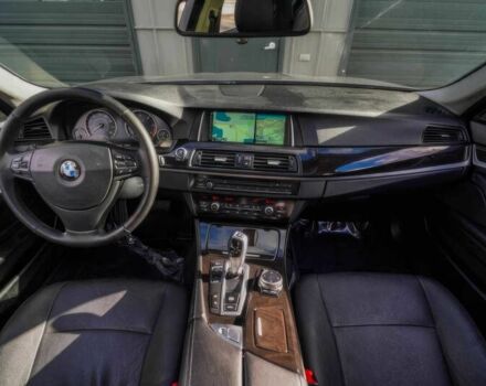 Серый БМВ 5 Серия, объемом двигателя 3 л и пробегом 83 тыс. км за 15100 $, фото 9 на Automoto.ua