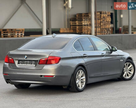 Сірий БМВ 5 Серія, об'ємом двигуна 2 л та пробігом 210 тис. км за 15000 $, фото 18 на Automoto.ua