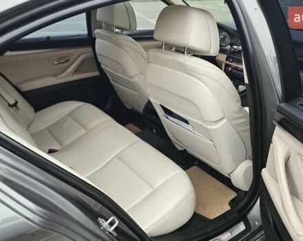 Сірий БМВ 5 Серія, об'ємом двигуна 3 л та пробігом 122 тис. км за 18100 $, фото 11 на Automoto.ua